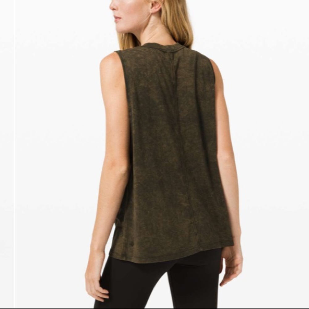 Lululemon All Yours Boyfriend Tank *Wash
Cloudy Wash Dark Olive Size 12